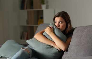 Álomfejtés: Csimpaszkodó kisgyerek