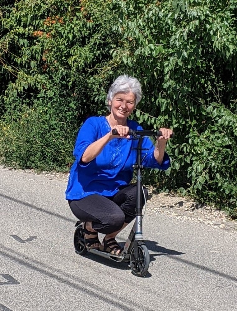 Angster Erzsébet rolleren
